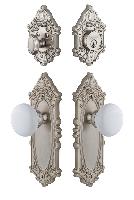 GrandeurGVCHYD_ComboGrande Vic Plate with Hyde Park Porcelain Knob and matching Deadbolt
